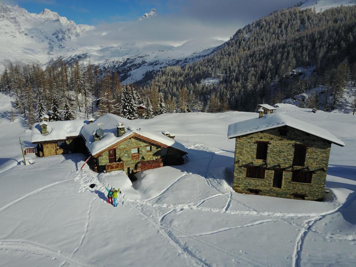 Chalet Gorret Cheneil Valtournenche Exterior foto